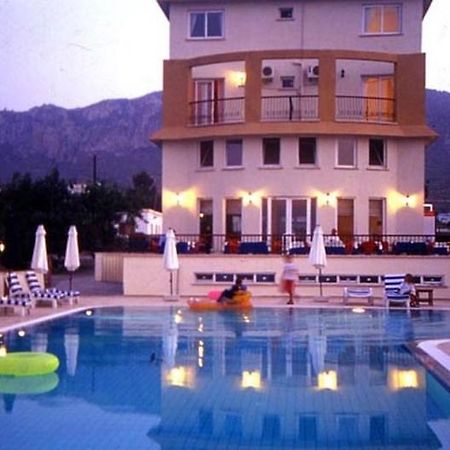 The Prince Inn Hotel & Villas Agios Georgios  エクステリア 写真