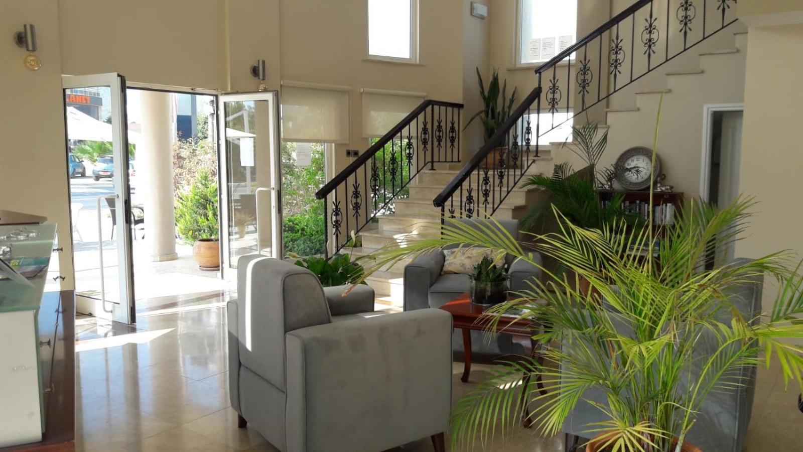 The Prince Inn Hotel & Villas Agios Georgios  エクステリア 写真