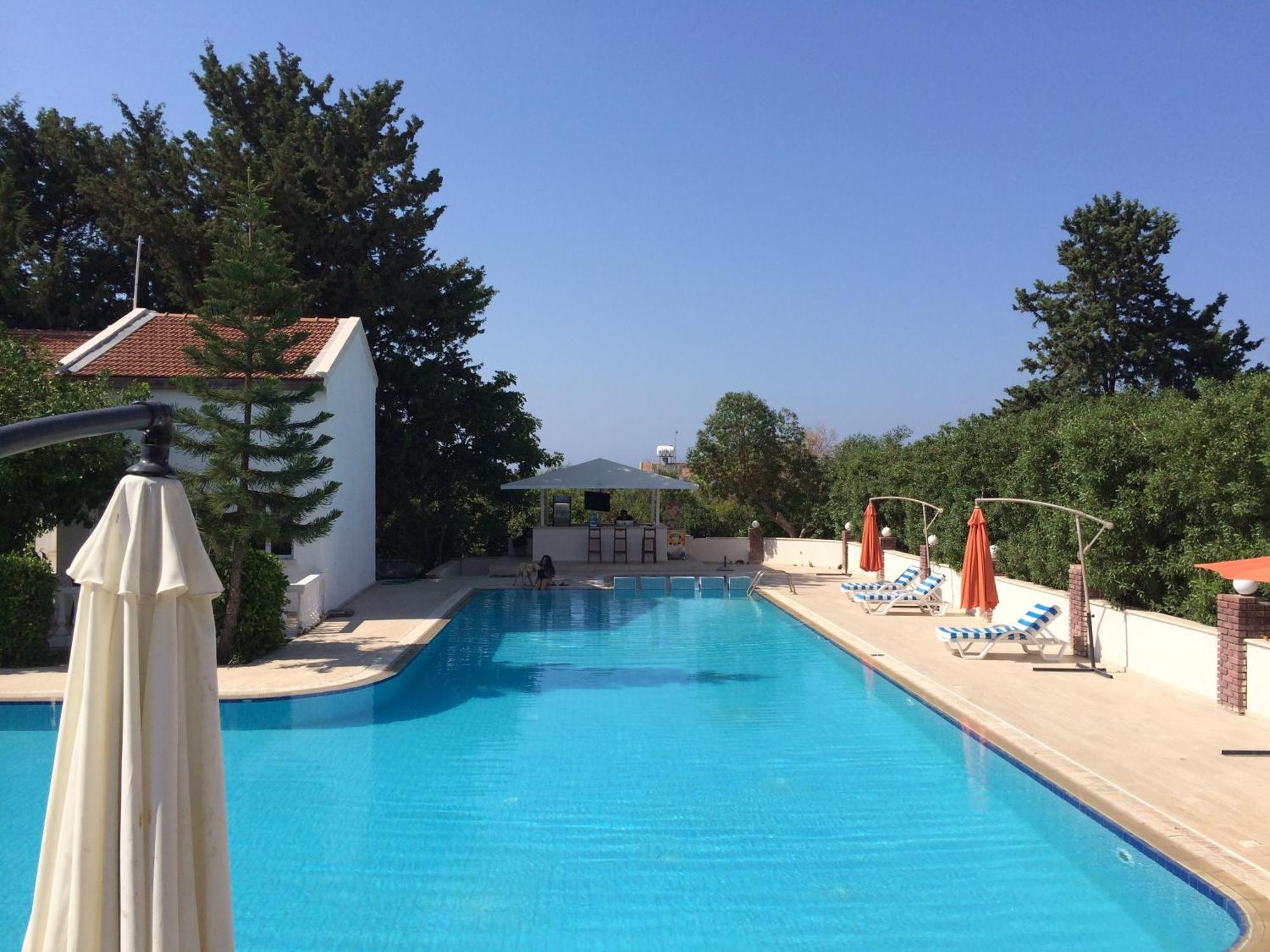 The Prince Inn Hotel & Villas Agios Georgios  エクステリア 写真