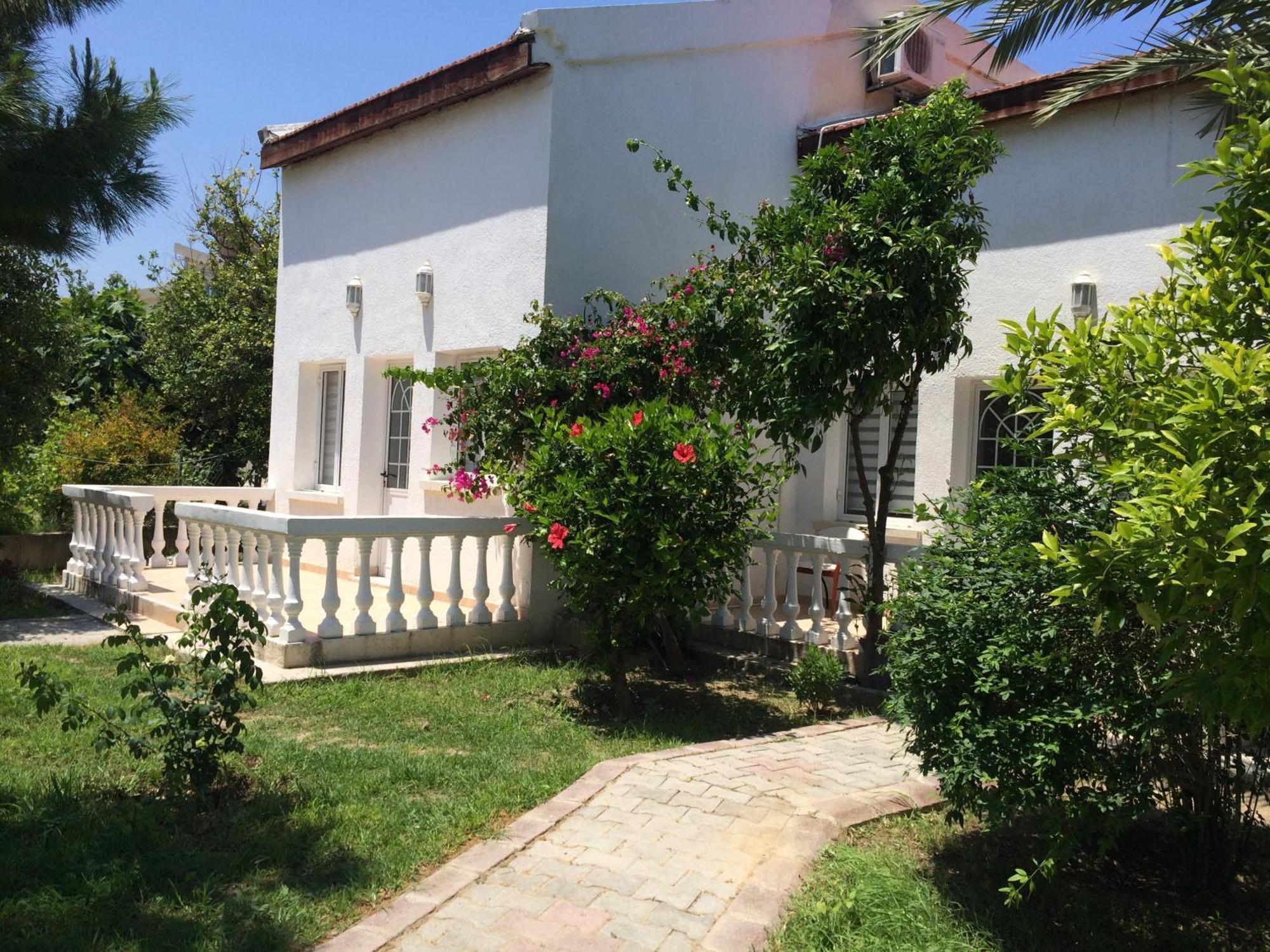 The Prince Inn Hotel & Villas Agios Georgios  エクステリア 写真