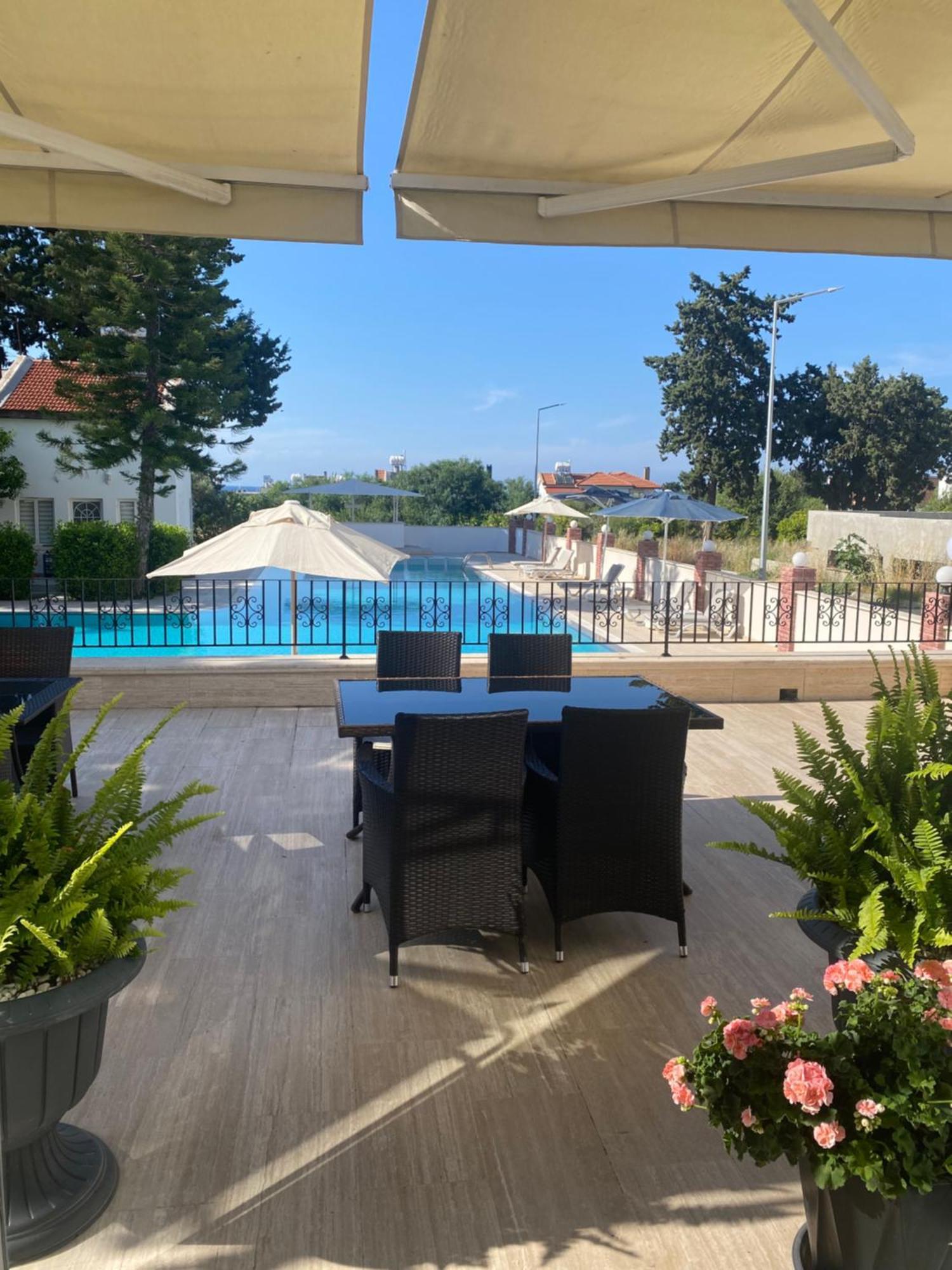 The Prince Inn Hotel & Villas Agios Georgios  エクステリア 写真