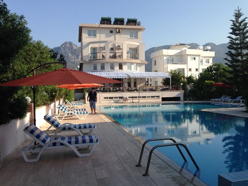 The Prince Inn Hotel & Villas Agios Georgios  エクステリア 写真